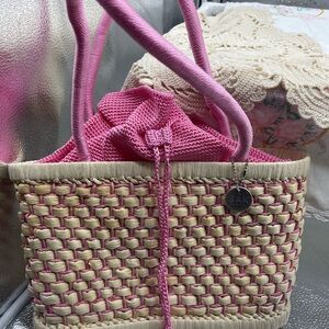 SAKS Straw Handbag. New without tags!